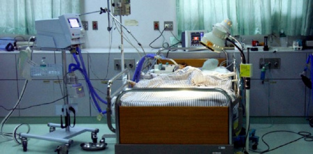  Szörnyű tragédia! Feladta a küzdelmet a buszban felejtett négyéves kislány szervezete