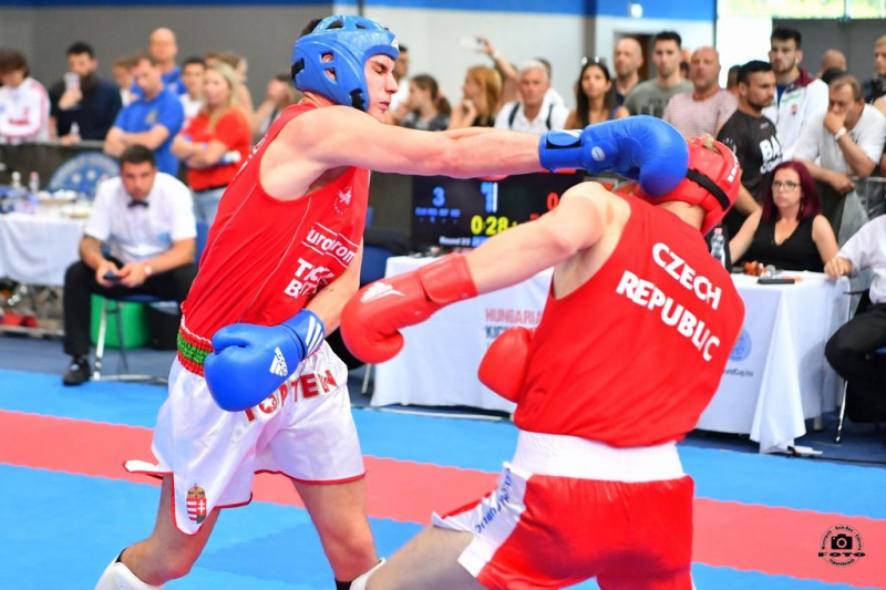 Kilenc magyar arannyal zárult a budapesti kick-box világkupa  