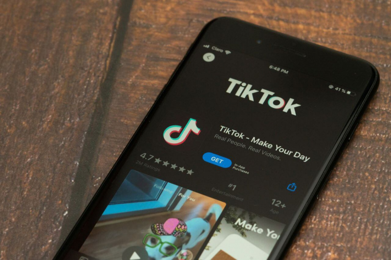 Megregulázza a TikTokot a Gazdasági Versenyhivatal a gyermekek védelme érdekében