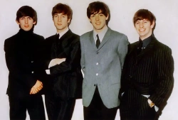 Sir Paul McCartney lett a britek első fontmilliárdos zenésze