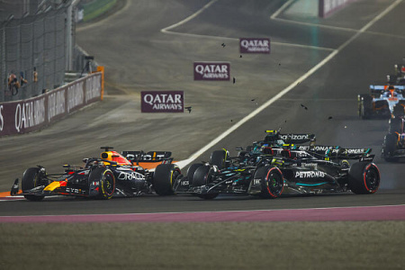  Katari Nagydíj - Verstappen simán nyerte a villanyfényes viadalt